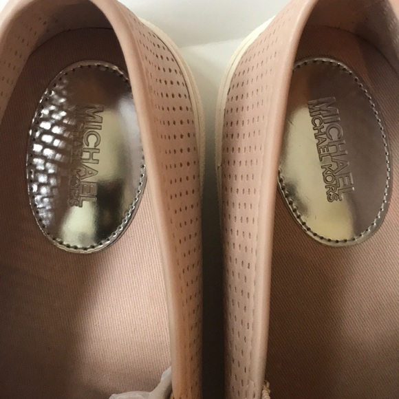 NIB Michael Kors soft pink slip on sneakers - Picture 8 of 9